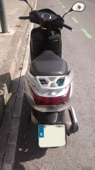 Honda Lead 110 - ITV hasta 2028