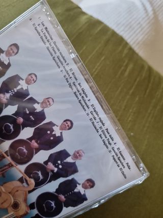 CD Mariachi Luces de México - El Brinco
