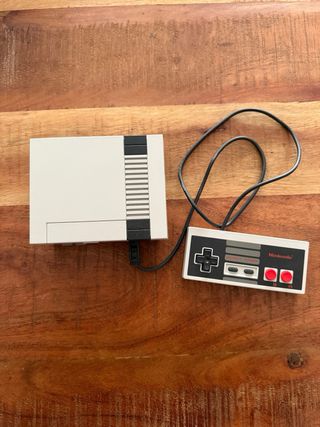 NES Classic Edition - Nintendo