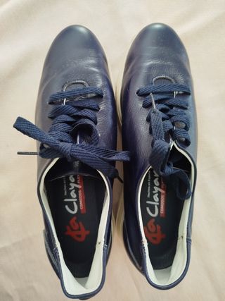 Zapatos de cuero azul.39
