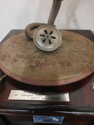 Gramola His Master's Voice