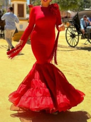 Vestido flamenca o traje de gitana rojo