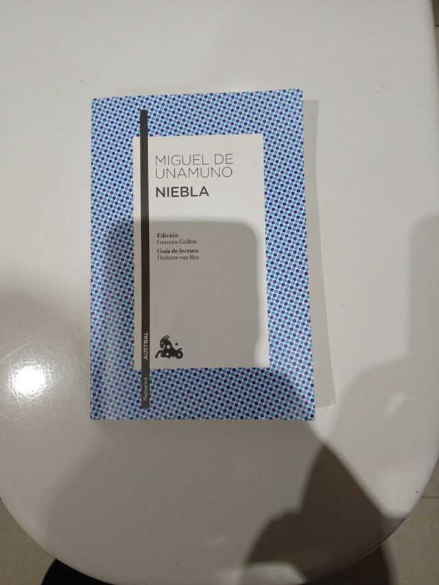Niebla: Edición de Germán Gullón. Guía de lectu...