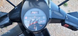 Vespa PK XL negra clásica