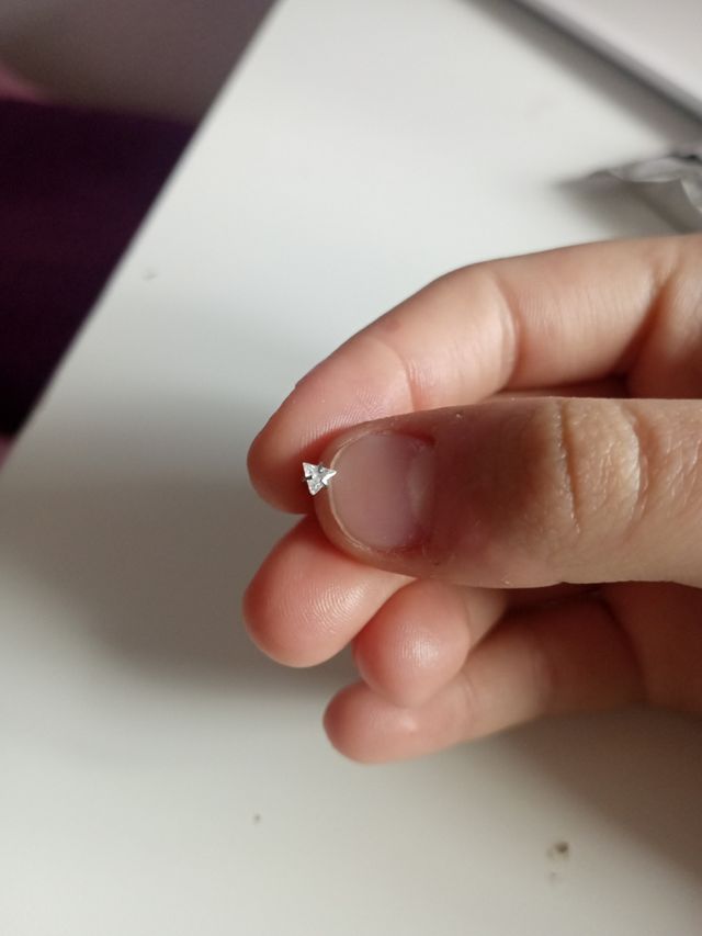 5 piercings de nariz con brillantes