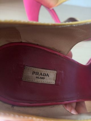 Sandali N38 vernice Prada 