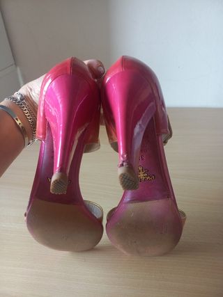 Sandali N38 vernice Prada 