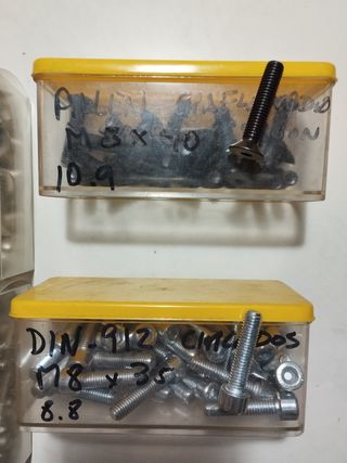 Tornillos Allen varias medidas.  Medidas en fotos.