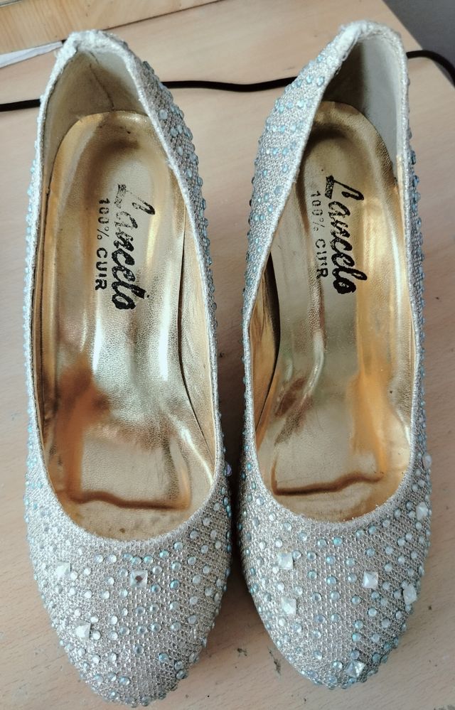 Tacones fiesta niña Losccelo dorados