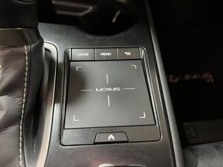 Lexus UX 2.0 250h Business