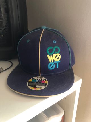 Gorra Sweet azul c/amarillo