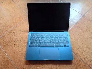 MacBook Air M2 (2022)–24GB/1TB SSD