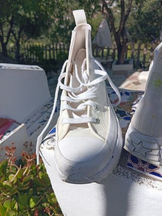 Converse