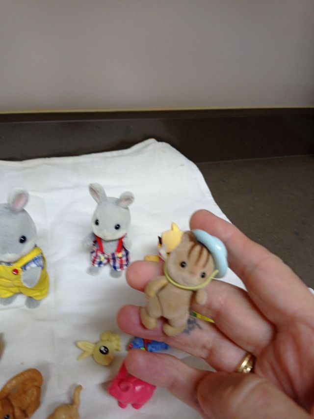 Lote animales y algun muñeco de goma