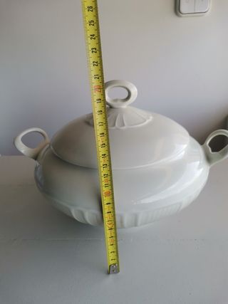 Sopera porcelana Versalles.