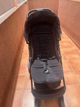 Sillita paseo bebé ligera negra