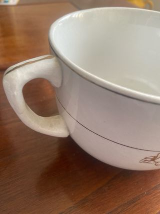 Tres tazas de desayuno de San Claudio, año 1958