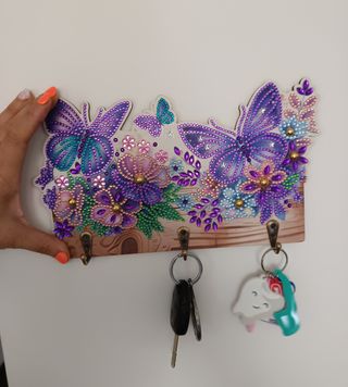 Colgador llaves mariposas purpura