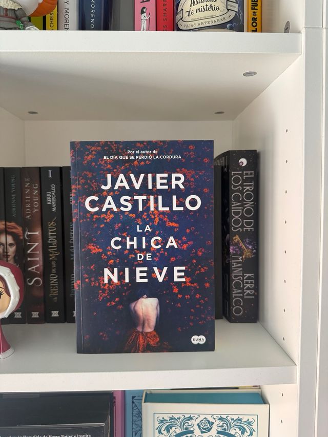 La chica de nieve / The Snow Girl (Spanish Edit...