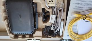 Modem Router Netgear Wireless-N 300 ADSL2+