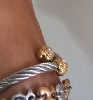 Pulsera brazalete de acero 