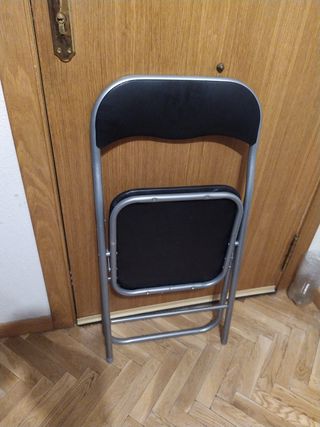 3+1 Sillas plegables negra y plata