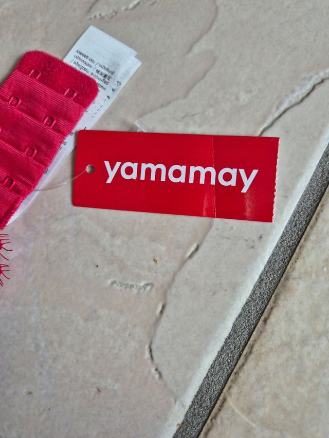 Intimo Yamamay rosso tg S