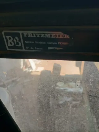 Tractor John Deere 3135 - En buen estado