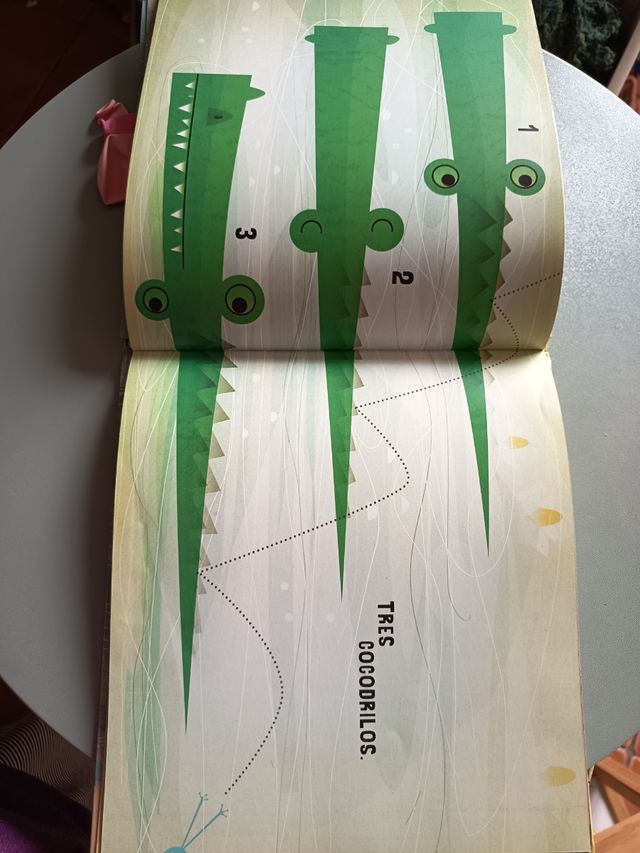 Cuento infantil ilustrado "MATEO CONOCE"