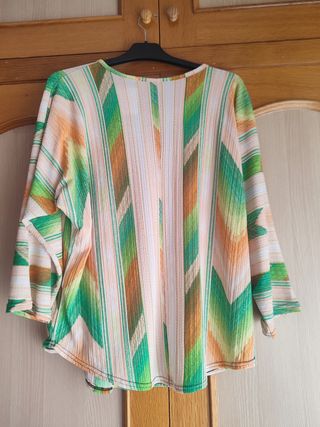 SIN Estrenar,Blusa, T.48-50+ Otra de Regalo ...