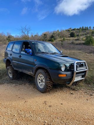 Nissan Terrano II 1999