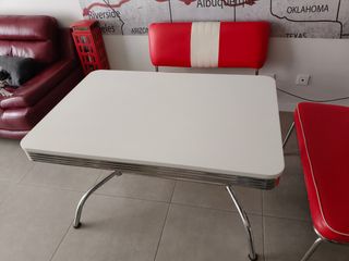 Mesa vintage años 80