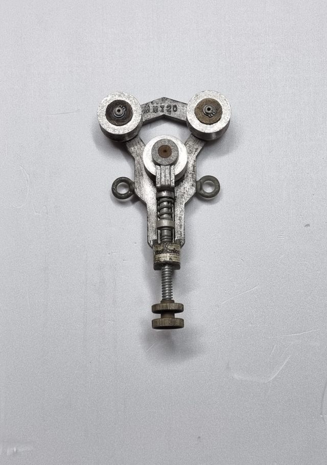 Carrucola antica per cavi