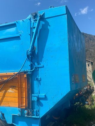 Remolque ensilado compar