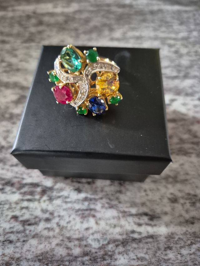 Anello oro 9kt | Pietre preziose