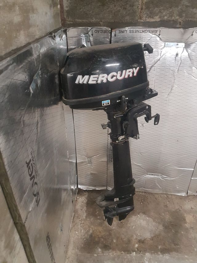 Motor Mercury fueraborda 6 caballos