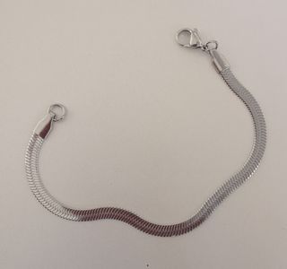 Pulsera cadena serpiente acero.