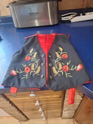 Chaleco de baturro bordado talla 10