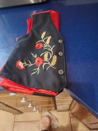 Chaleco de baturro bordado talla 10