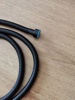 Flexo para ducha o bañera negro