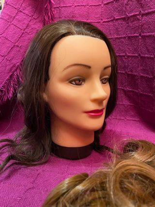 Cabeza de peluquería y extensión de cabello