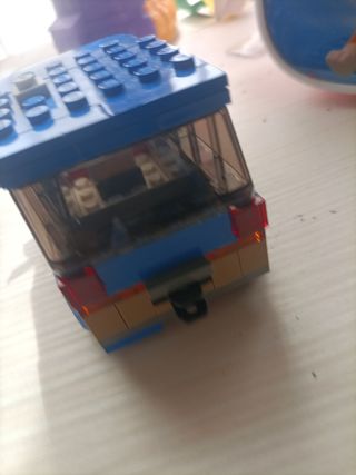 Coche Lego azul