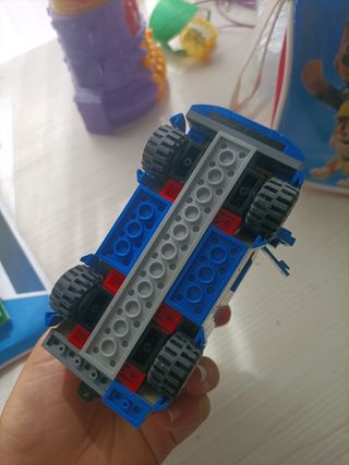 Coche Lego azul