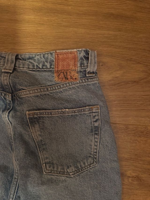 Vaqueros azules de Zara