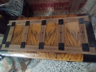 Baúl antiguo madera y metal