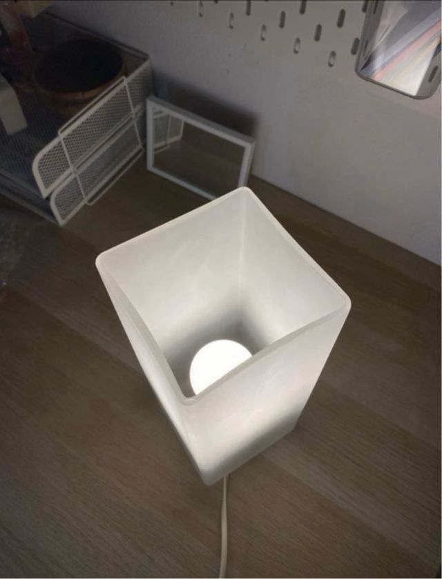 Lampada Ikea in cristallo bianco