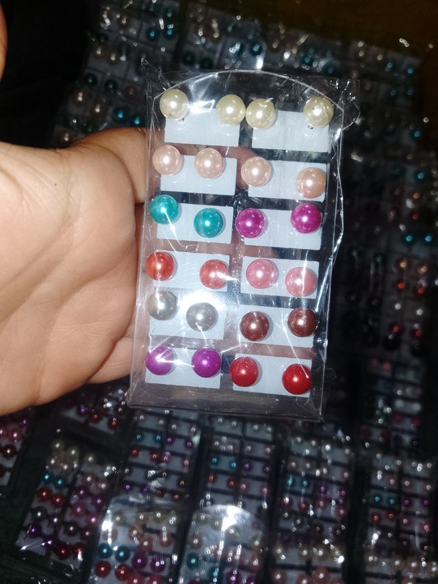 Pendientes dos paquetes 2€