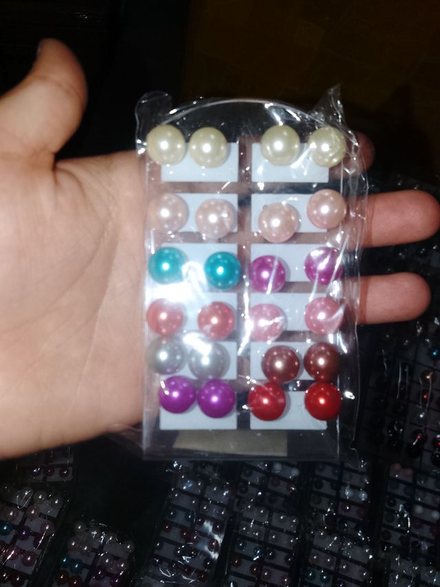Pendientes dos paquetes 2€