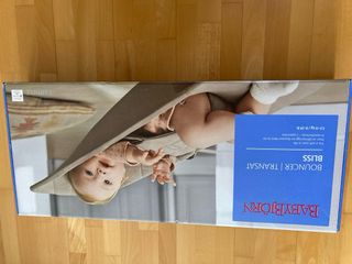 Hamaca bebe Babybjorn con juguete