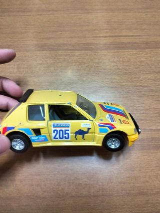 Peugeot 205 Turbo T16 Paris Dakar Burago